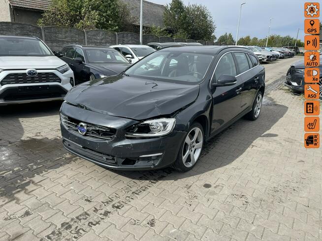 Volvo V60 Summum D3 Skóra Grzane fotele Navi