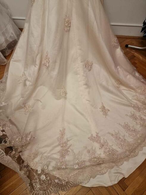 Tanio sukienkę ślubna wieczorowa