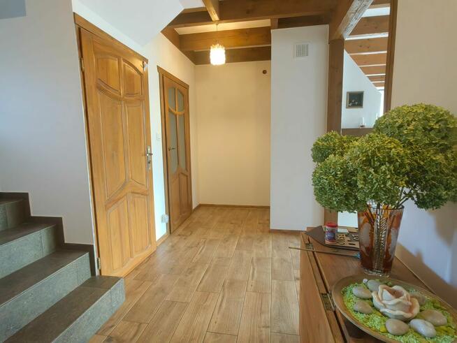 Sprzedam nowo wybudowany dom z garażem, działką 0,5 hektara