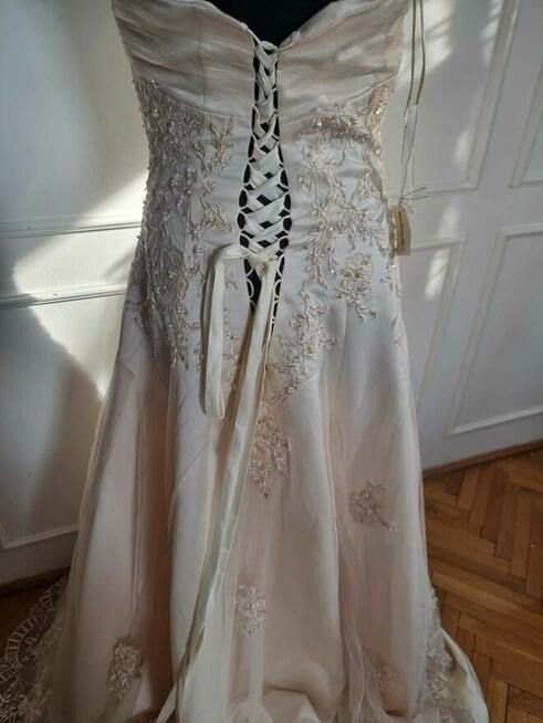 Tanio sukienkę ślubna wieczorowa