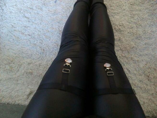 Haltery do pończoch