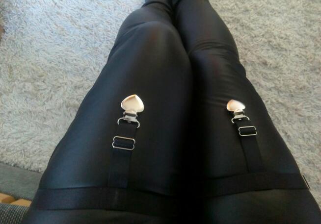 Haltery do pończoch