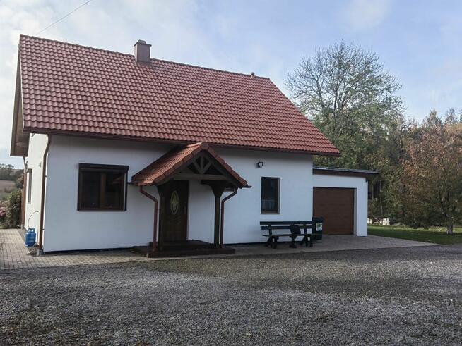 Sprzedam nowo wybudowany dom z garażem, działką 0,5 hektara