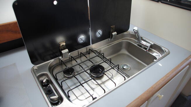 Bayliner 2858 Classic Fly, Jacht Motorowy, Diesel 220KM