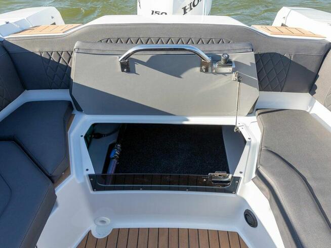 Silver Tiger DC > Łódź motorowa motorówka kabinowa