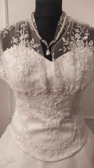 Sprzedam tanio suknie śllubną