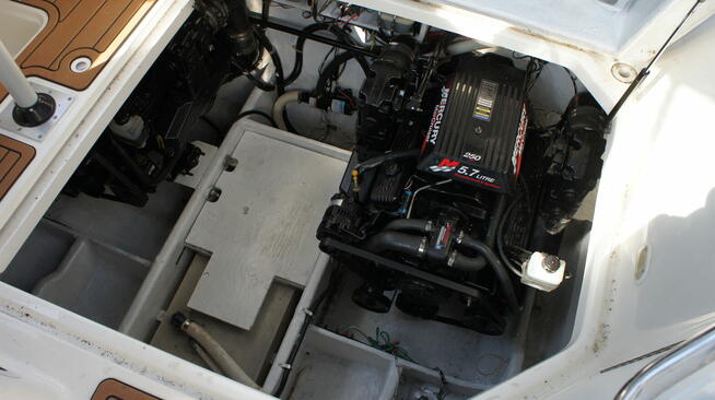 Bayliner 3055 Ciera > doinwestowany jacht motorowy