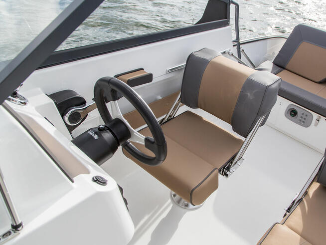 Silver Eagle BR > Łódź motorowa motorówka bowrider AluFibre