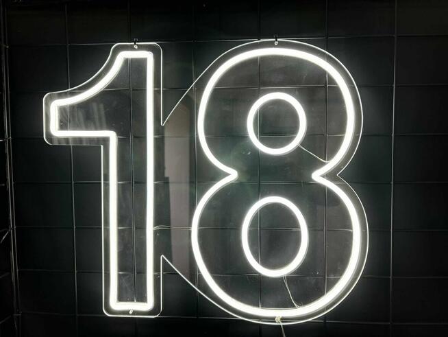 Ścianki * Napisy * Cyfry * Tła - Cekiny - Dekoracje - Kalisz