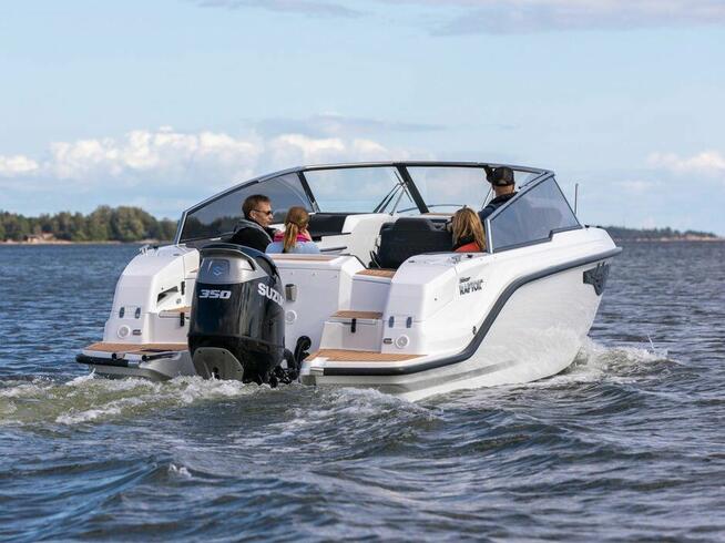 Silver Raptor DC > Jacht motorowy, motorówka kabinowa