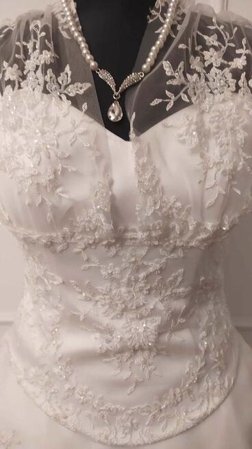 Sprzedam tanio suknie śllubną