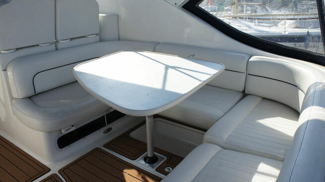 Bayliner 3055 Ciera > doinwestowany jacht motorowy