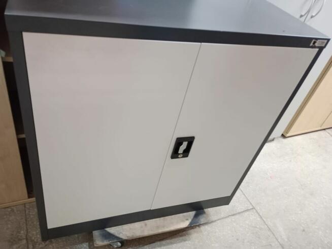Szafka komoda metalowa dwudrzwiowa szafki komody metalowe