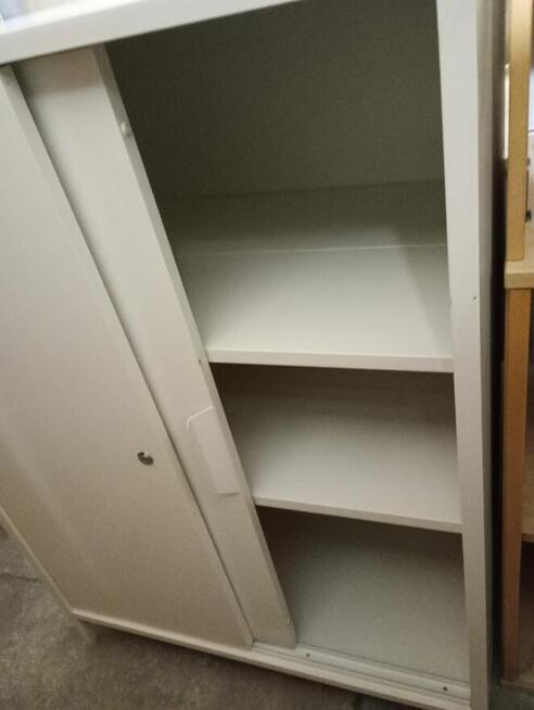 Szafka komoda metalowa biała drzwi przesuwne szafki metalowe