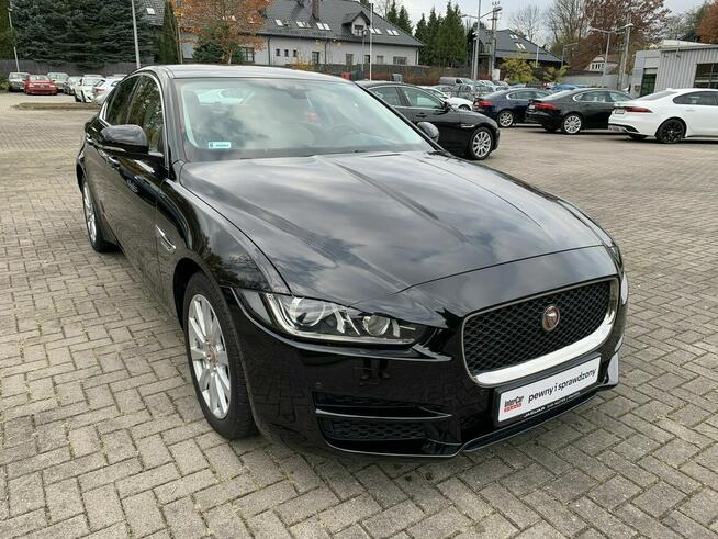 Jaguar XE 2.0d 180 KM