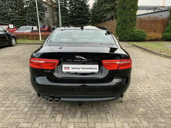 Jaguar XE 2.0d 180 KM