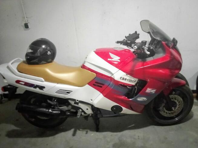 Honda CBR 1000F