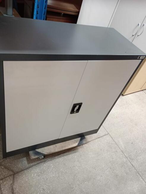 Szafka komoda metalowa dwudrzwiowa szafki komody metalowe
