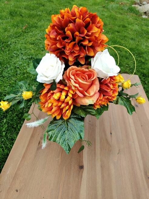 Kompozycja nagrobna pomarańczowo - biała