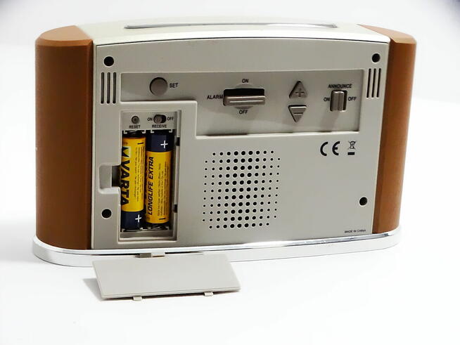 Mówiący radiowy zegar/budzik z termometrem wewnętrznym i dat