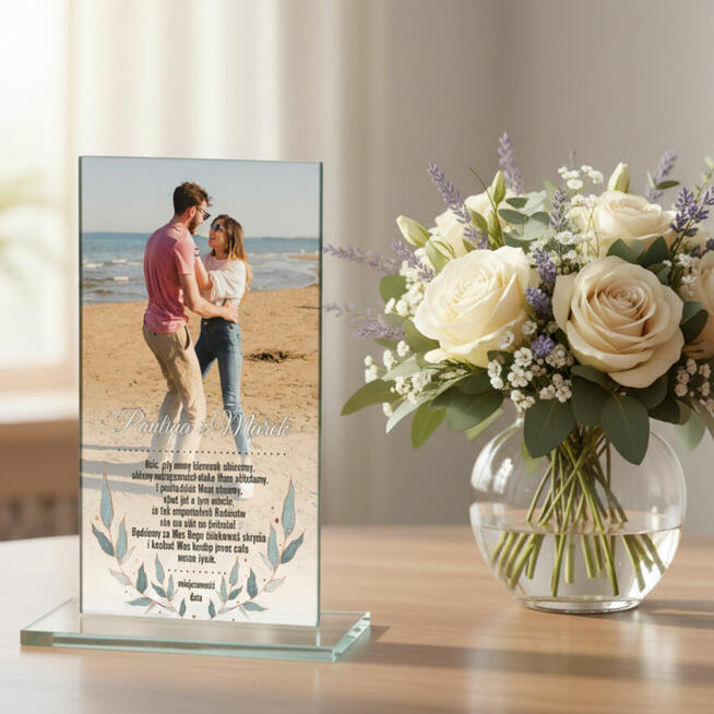 Elegancki Upominek Ślubny Ze Zdjęciem Młodej Pary Statuetka