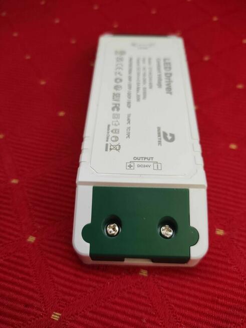 Zasilacz LED DUSKTEC 24V 60W Transformator do Lampy taśm LED