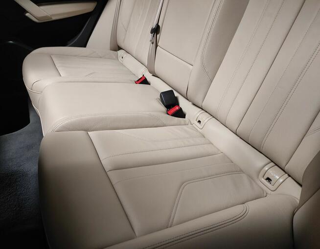 Audi Q5 2.0TDI / panorama / dynamiczne kierunki / 82 000 km