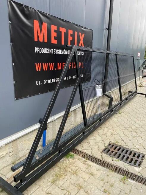 Brama przesuwna 3D ***WIETRZENIE MAGAZYNU***