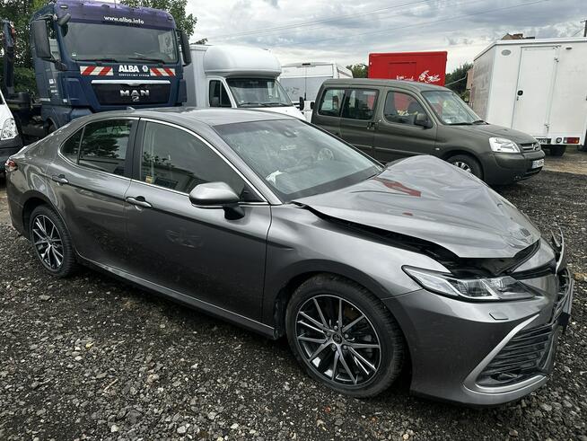 Toyota Camry 2.5 Hybrid Prestige CVT 2024 Salon PL Bogate wyposażenie