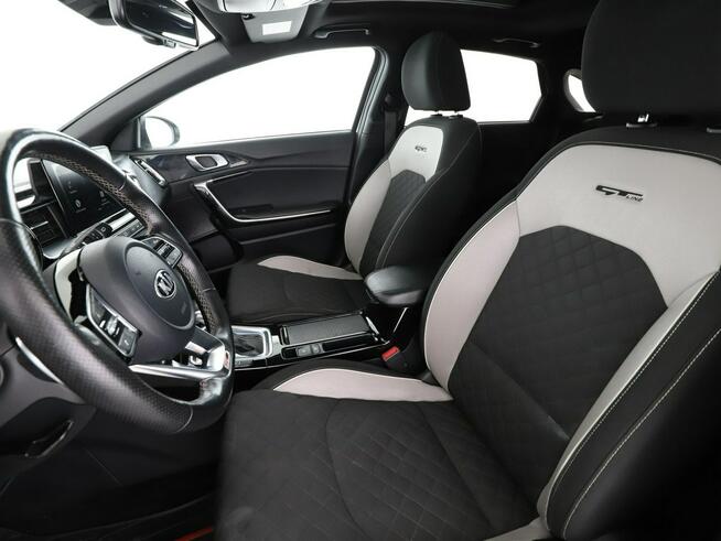 Kia Pro_cee'd automat full LED el fotele z pamięcią panorama grzana kierownica navi