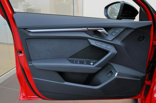 Audi S3 310KM Quattro Stronic B&O MatrixLed TempomatACC Panorama Kamera Alu18