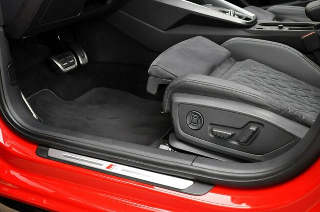 Audi S3 310KM Quattro Stronic B&O MatrixLed TempomatACC Panorama Kamera Alu18