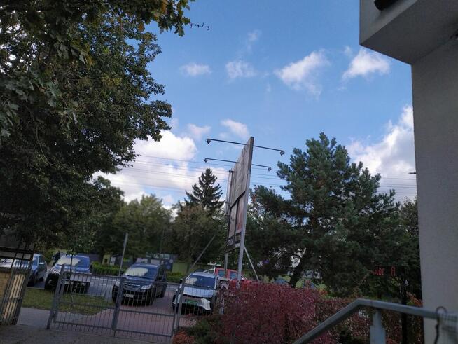 Wynajmę lokal użytkowy w centrum Łomianek od głównej ulicy