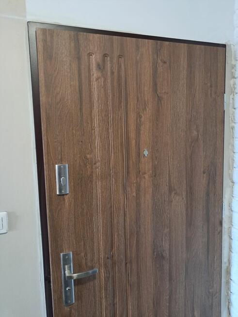 DRZWI Z MONTAŻEM DREWNIANE AKUSTYCZNE LEGNICA DRZWI