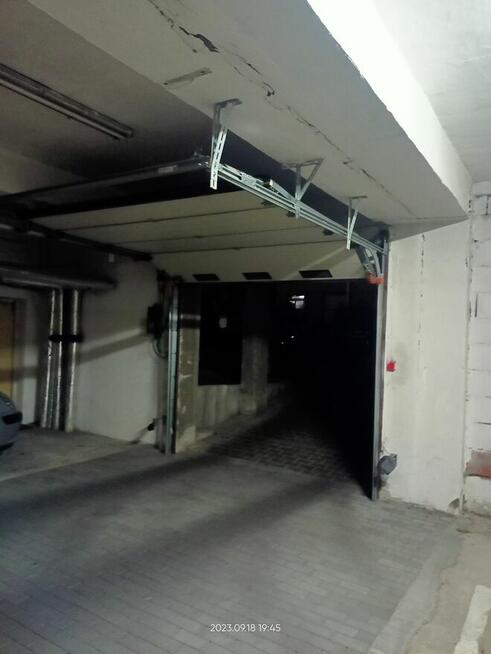 Wynajmę garaż podziemny na ulicy Jana Sawy 8 o powierzchni 1