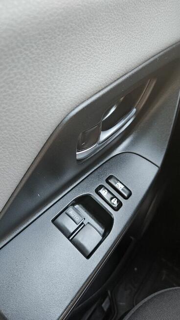 Sprzedam Toyotę Yaris 1.0 Active