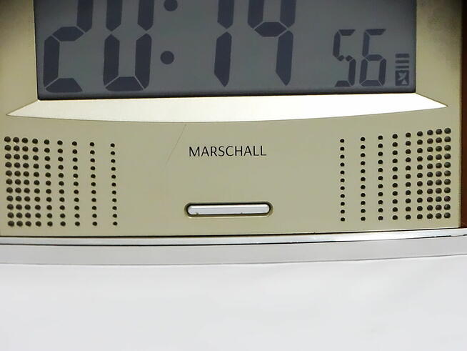 Mówiący radiowy zegar/budzik z termometrem wewnętrznym i dat