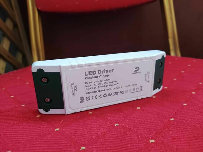 Zasilacz LED DUSKTEC 24V 60W Transformator do Lampy taśm LED