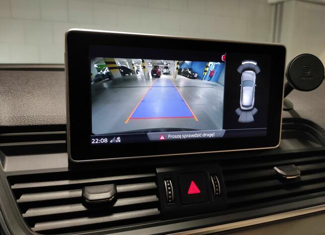 Audi Q5 2.0TDI / panorama / dynamiczne kierunki / 82 000 km