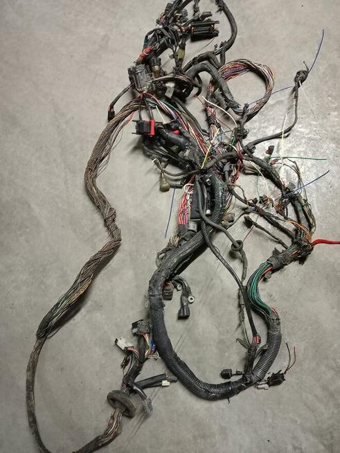 Naprawa wiązek instalacji elektrycznych wózków widłowych