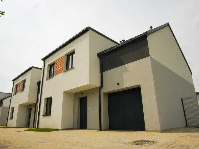 OSTATNI Nowy dom w Katowicach , Garaż , 5 pokoi , 2 łazienki