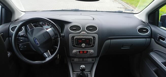Ford Focus 1.8 Ghia wersja na Skandynawie