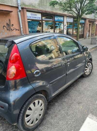 Peugeot 107 - 2005 r.