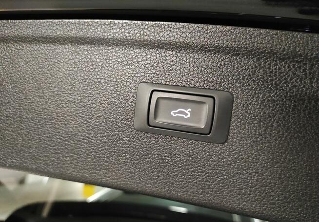 Audi Q5 2.0TDI / panorama / dynamiczne kierunki / 82 000 km