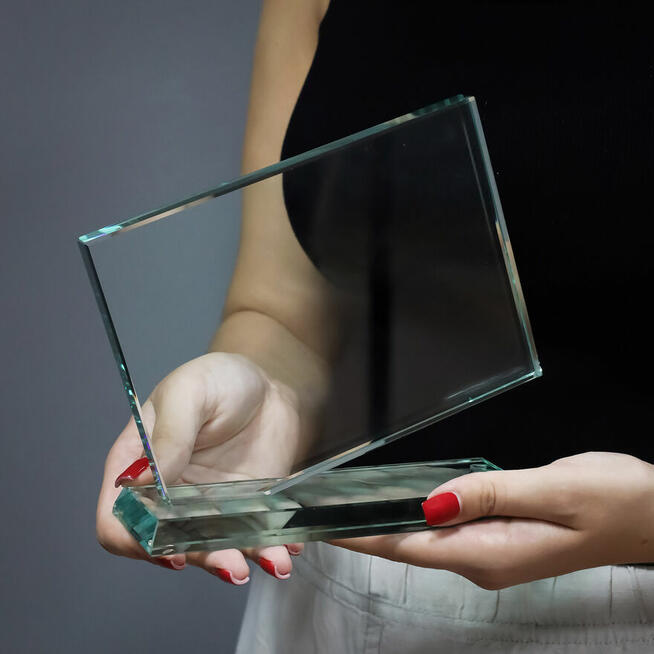 Statuetka Szklana Podziękowanie Dla Policjanta Na Emeryturę