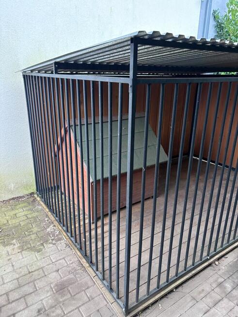 Kojec dla PSA - buda gratis