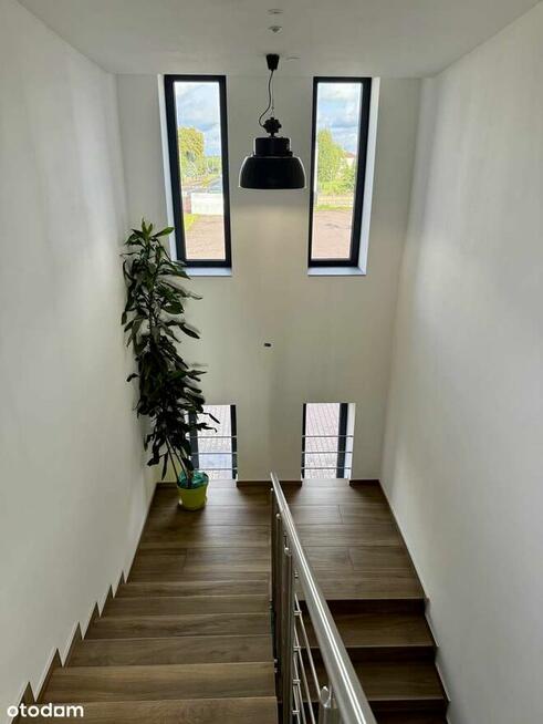 Nowoczesne biura 12,5–100 m² Imielinz parkingiem ochroną