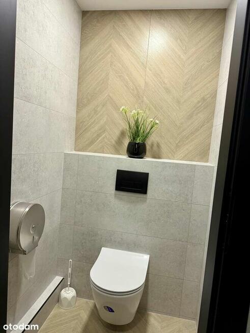 Nowoczesne biura 12,5–100 m² Imielinz parkingiem ochroną