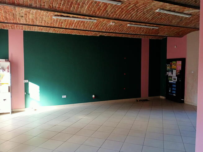 lokal 100m na każdą działalność nawet z zamieszkaniem