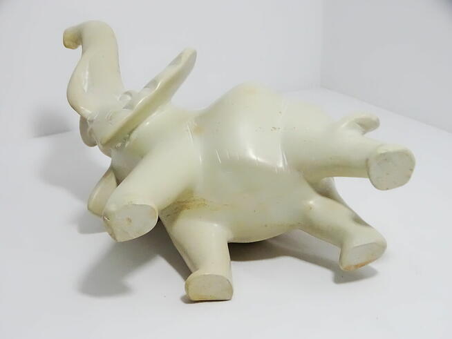 Bardzo realistyczna figurka dużego słonia 32 cm misternie rz